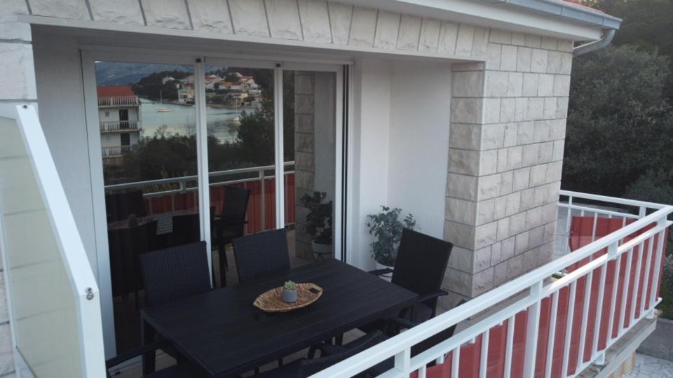 Luxury Apartments Oasis Lumbarda Eksteriør billede