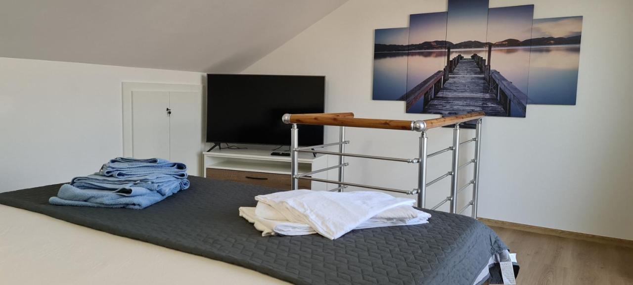 Luxury Apartments Oasis Lumbarda Eksteriør billede
